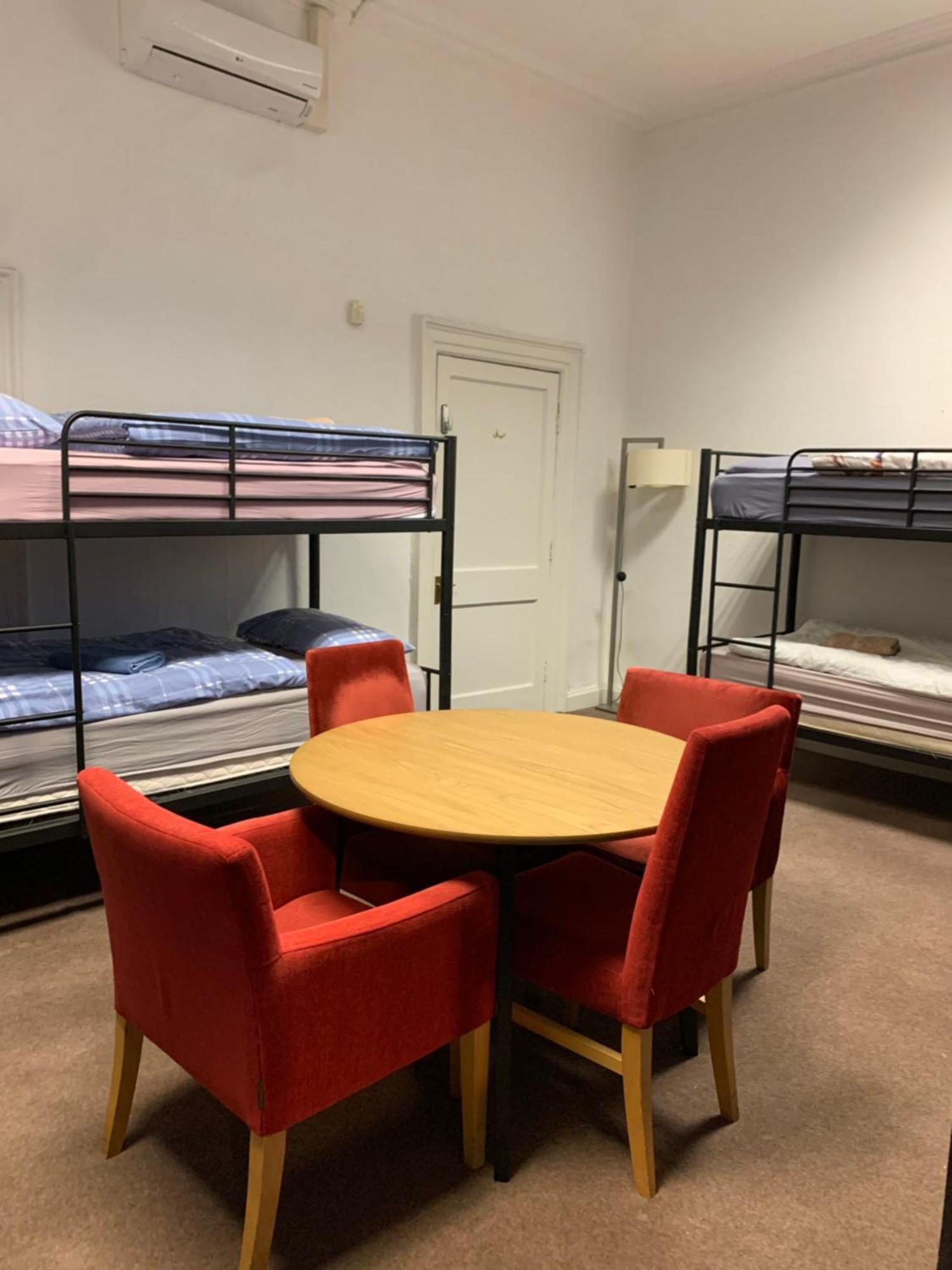 Eden Quay Guesthouse Private Rooms Дублин Экстерьер фото