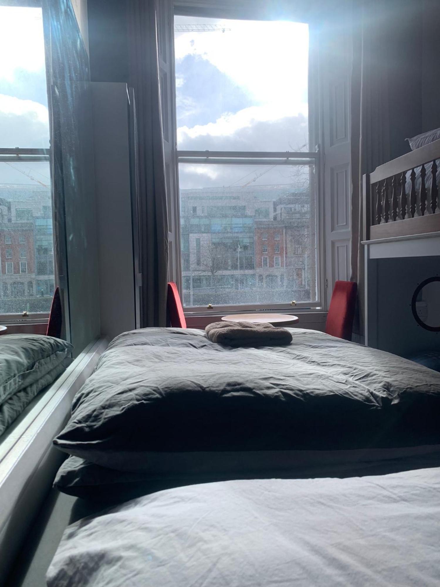Eden Quay Guesthouse Private Rooms Дублин Экстерьер фото